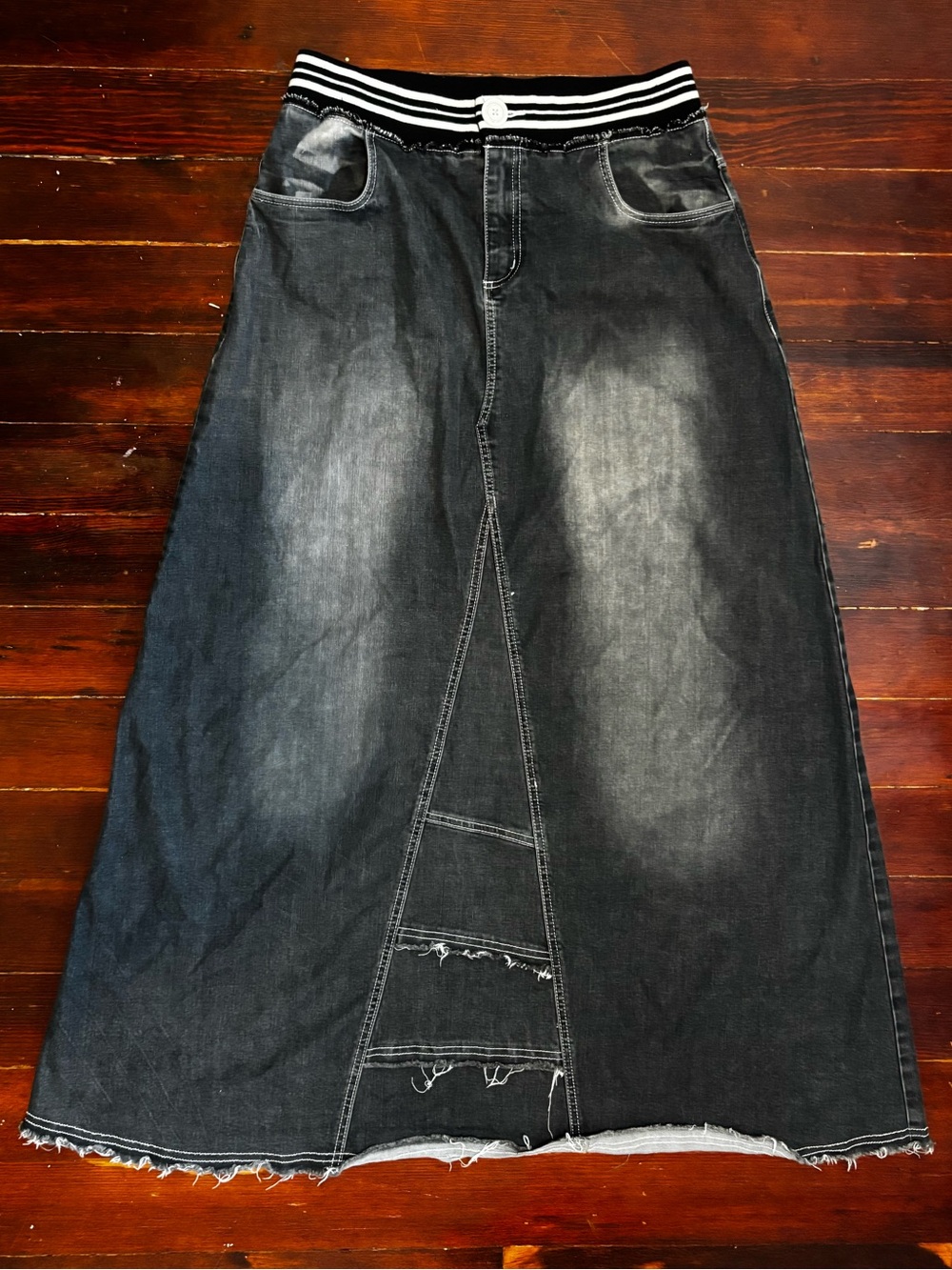 Style J Black Washed Denim Maxi Skirt women’s size 12/32